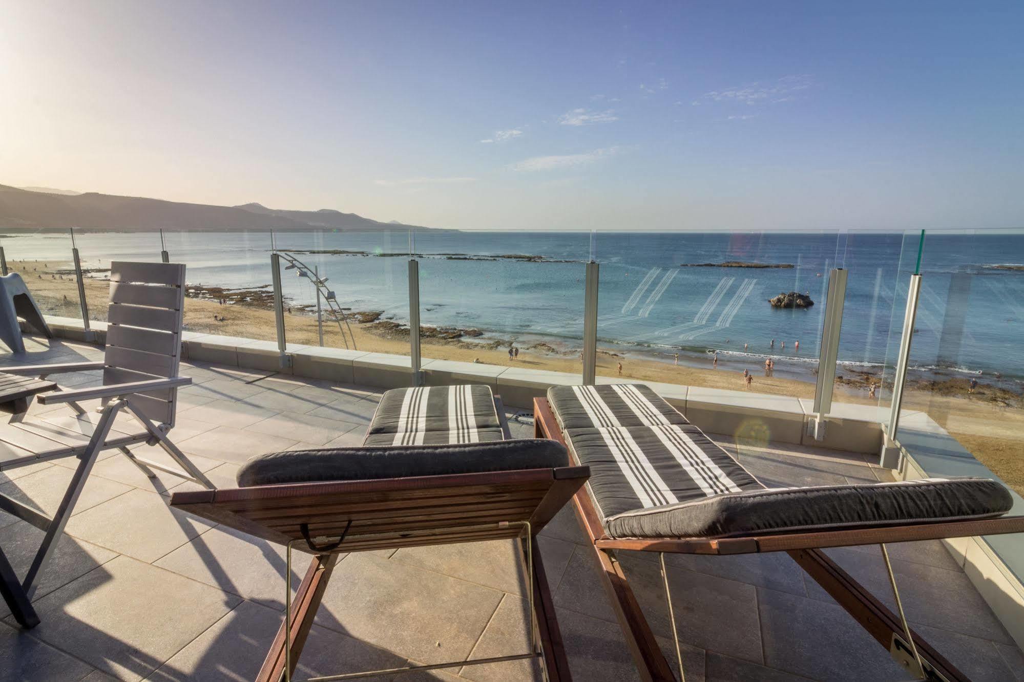 Living Las Canteras Homes - Beachfront Rooftop Las Palmas de Gran Canaria Exterior photo